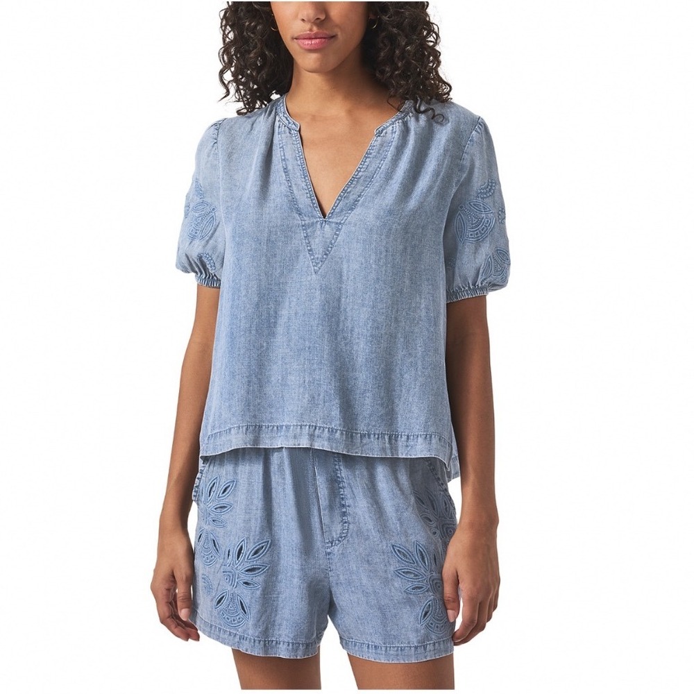 Splendid Cayden Indigo Blouse XS Blue Eyelet Puff Sleeve‎ V-Neck Top RS5W311 NEW